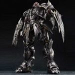 Transformers Premium Action Figure - 31CM of Majestic Design
