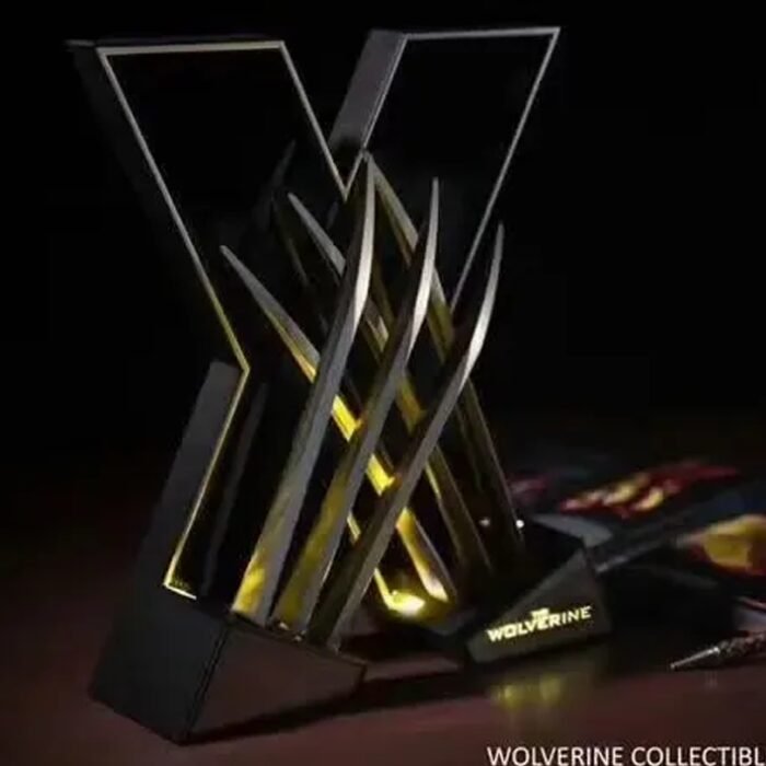 Wolverine Claw Blade 32CM – 1:1 Scale Role Play Prop with Light Effect